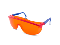 Очки защитные от УФ-излучения, сконструированы специально для отражения длинной ультрафиолетовой волны UV(A)